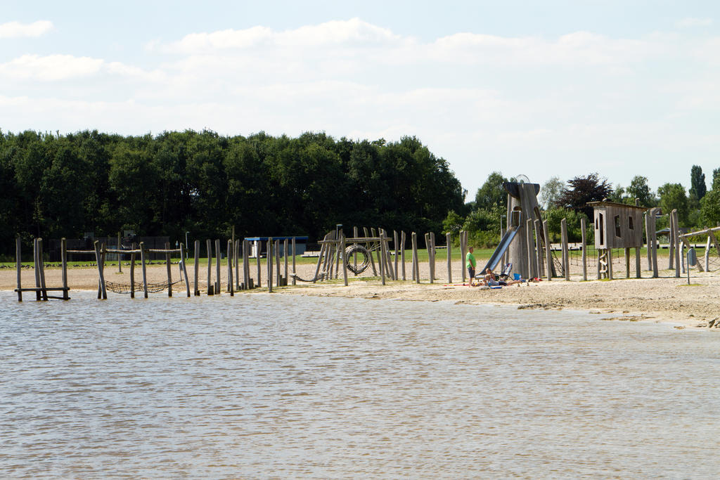 Hulsebos Hotell Zuidbroek Exteriör bild
