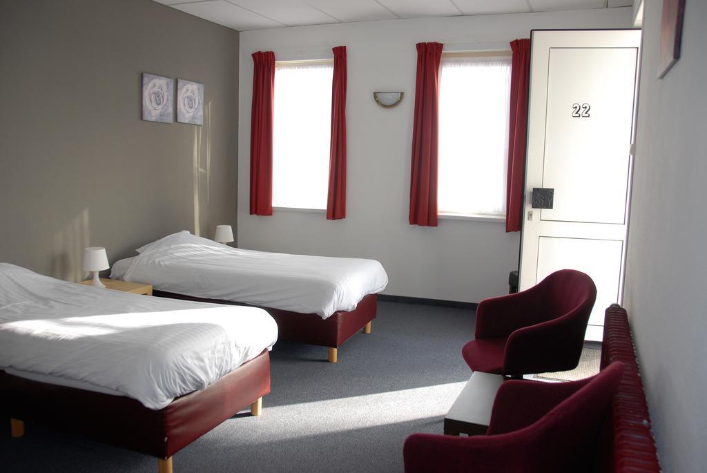 Hulsebos Hotell Zuidbroek Exteriör bild