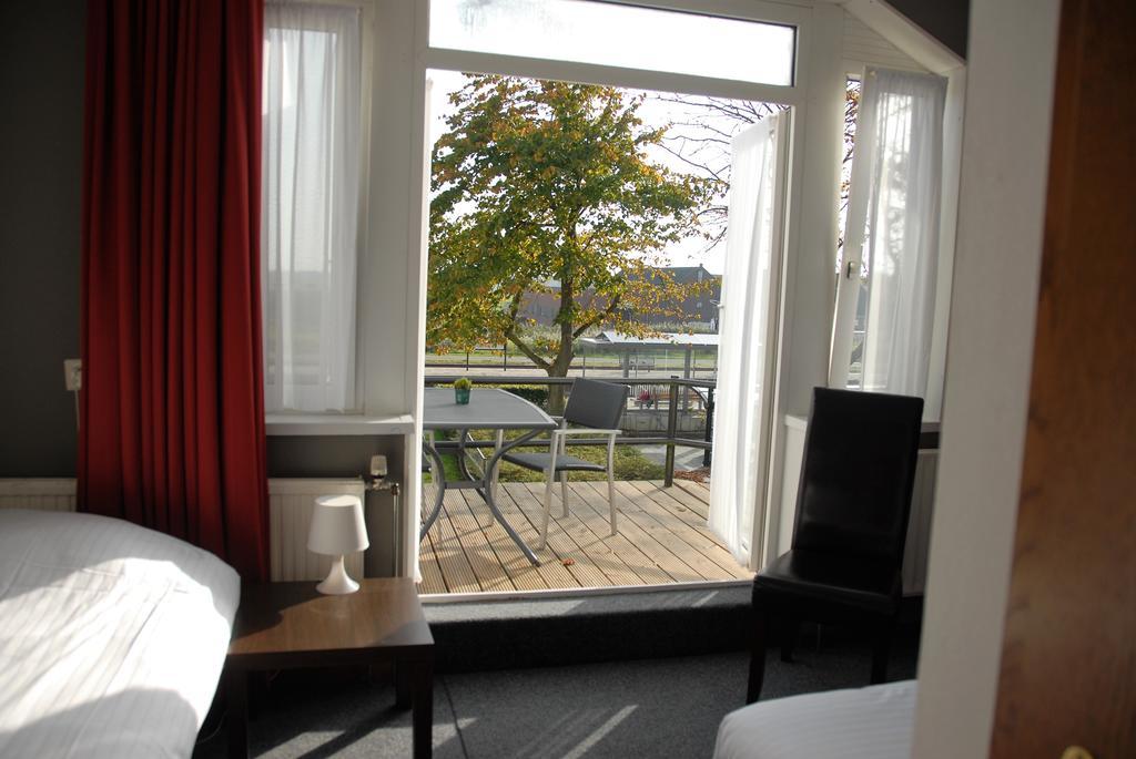 Hulsebos Hotell Zuidbroek Exteriör bild